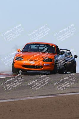 media/Oct-26-2025-CalClub SCCA (Sun) [[8ce1e69566]]/Group 5/Grapevine/